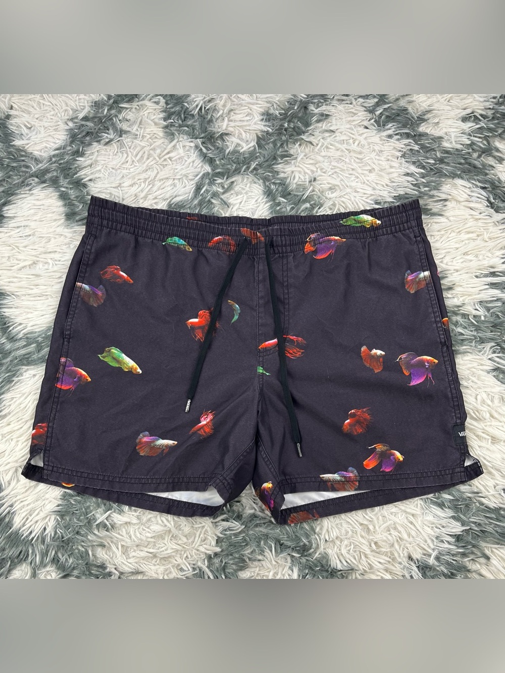 Vans Men’s Black Multi-color Betta Fish All Over Print Active Shorts Size Medium